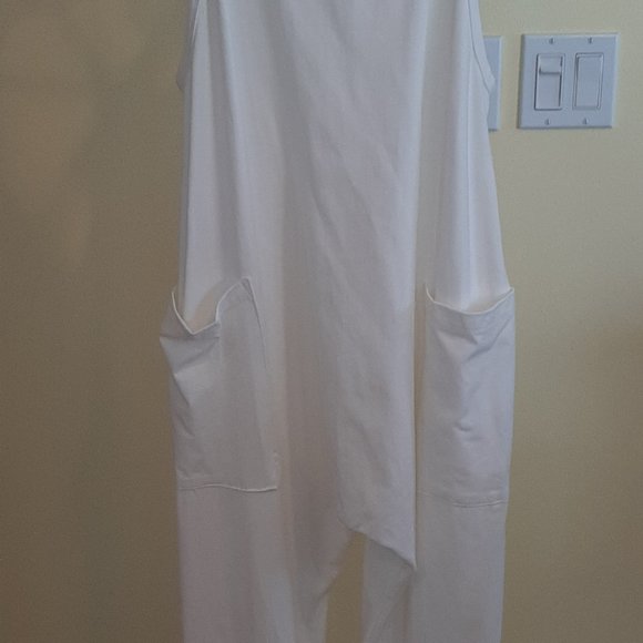 NWOT!! BUCKET LIST Hot for Harem Drop Crotch Jumpsuit - Picture 6 of 9